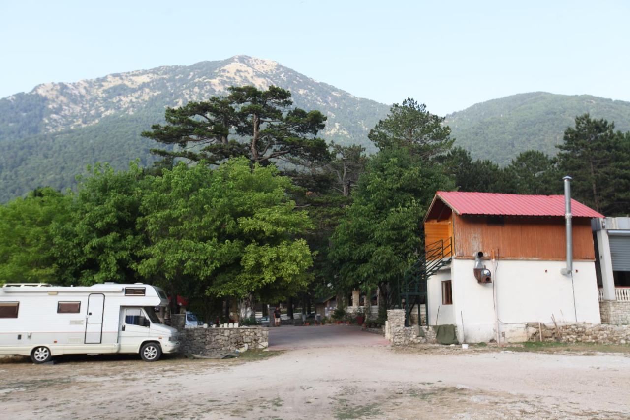 Dukat Hamiti Camping Center מראה חיצוני תמונה
